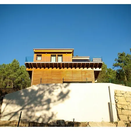 Elegant In Outes With Pool Vila Serantes (Noia)