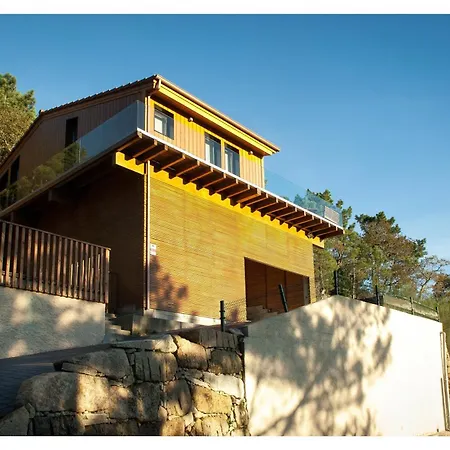 Elegant In Outes With Pool Serantes (Noia)