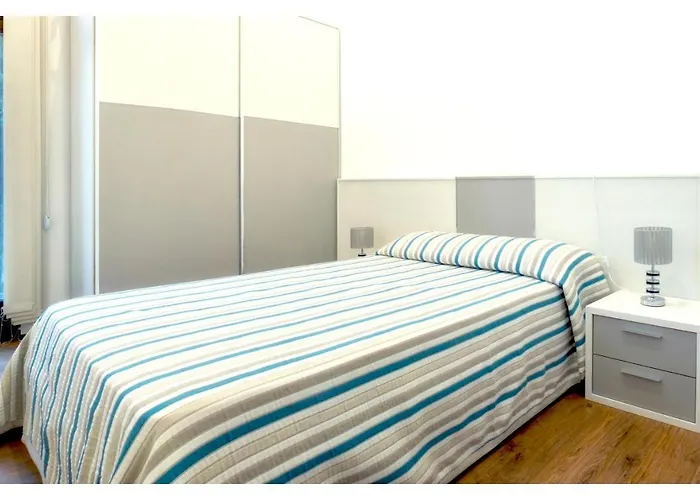 Elegant In Outes With Pool * Serantes (Noia)